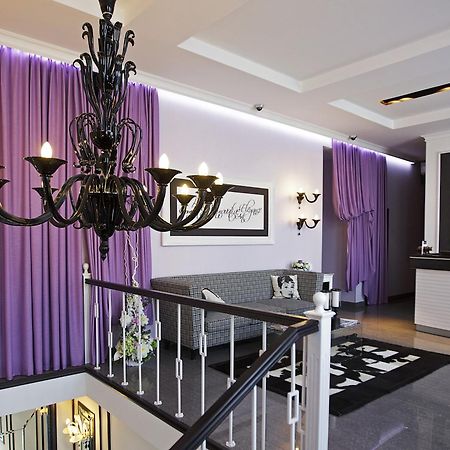 Mirax Boutique Hotel Kharkiv Bagian luar foto
