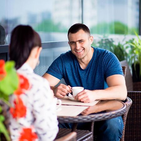 Mirax Boutique Hotel Kharkiv Bagian luar foto