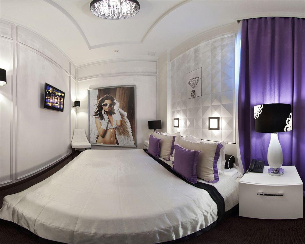 Mirax Boutique Hotel Kharkiv Bagian luar foto