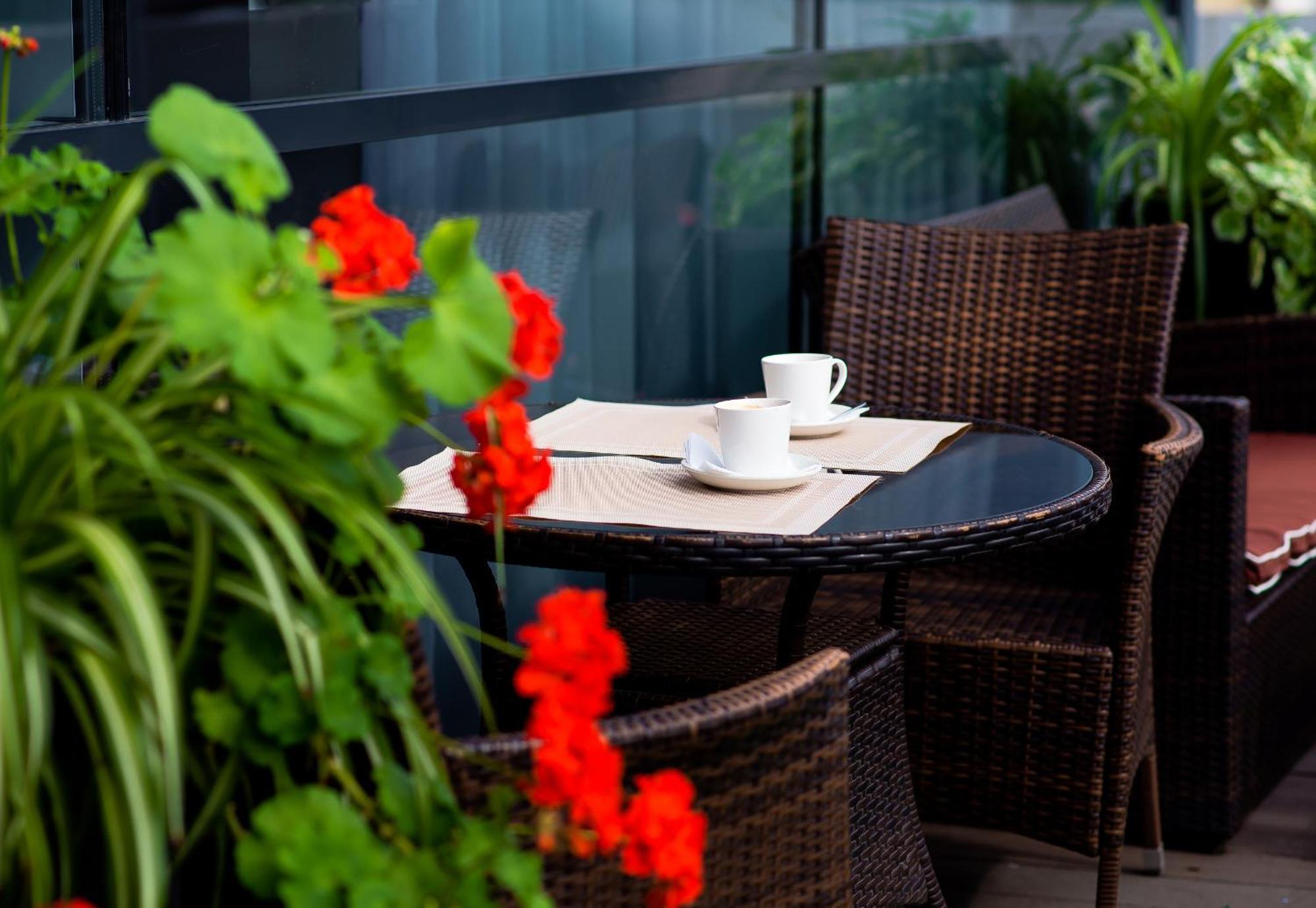 Mirax Boutique Hotel Kharkiv Bagian luar foto